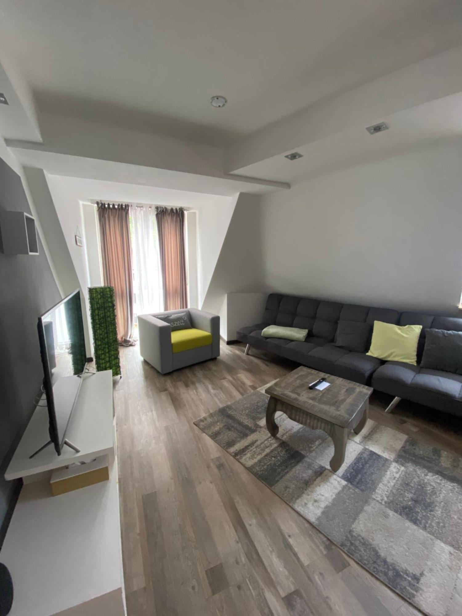 Ferienwohnung Auszeit บาดครอยซ์นาค ภายนอก รูปภาพ